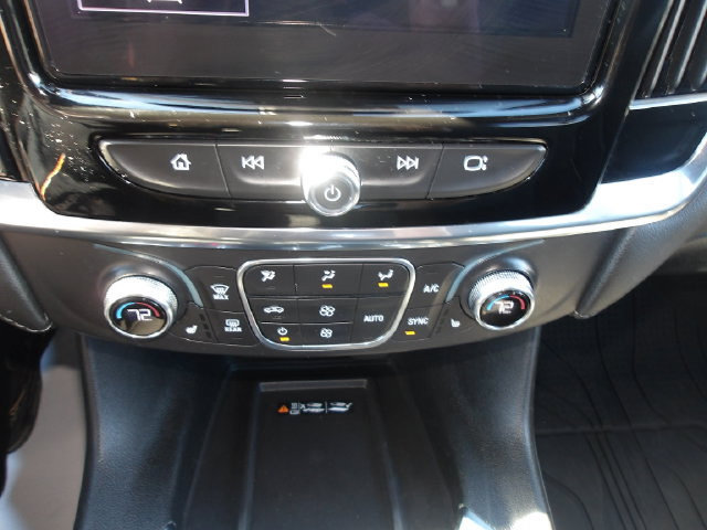 Used 2023 Chevrolet Traverse LT AWD/4WD image 22