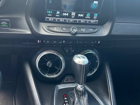 Used 2016 Chevrolet Camaro SS RWD image 3