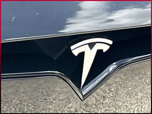 Used 2024 Tesla Model X AWD/4WD image 10