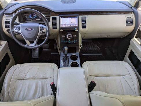 Used 2019 Ford Flex Limited w/ Equipment Group 301A FWD image 18