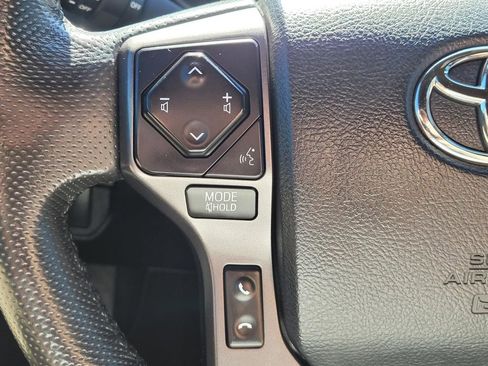 Used 2020 Toyota Tacoma TRD Sport w/ Technology Package image 29