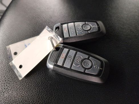 Used 2021 Ford Expedition Max Limited AWD/4WD image 26