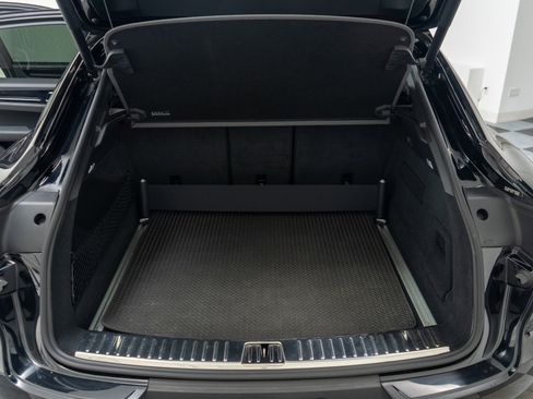 Used 2022 Porsche Cayenne Coupe AWD/4WD image 19