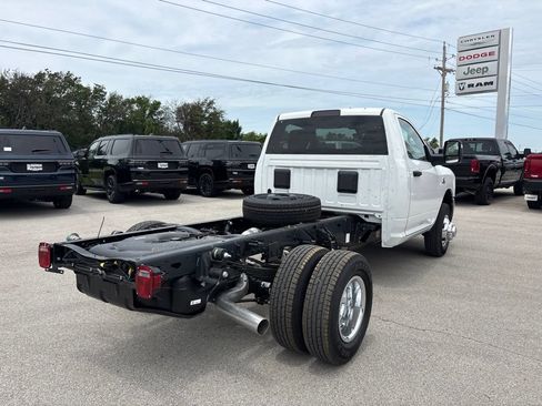 New 2026 RAM 3500 Tradesman w/ Chrome Appearance Group A AWD/4WD image 6