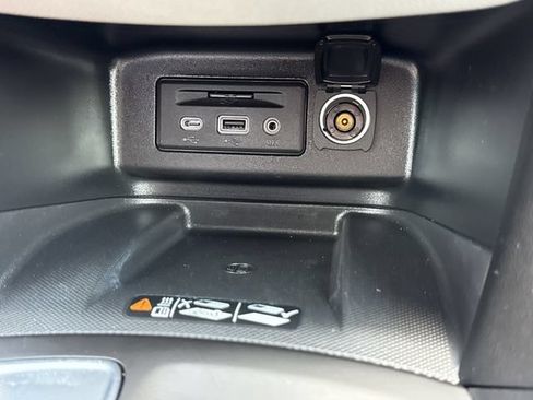 Used 2020 Chevrolet Equinox Premier FWD image 21