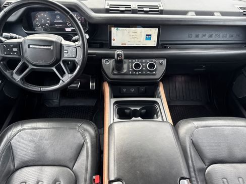 Used 2021 Land Rover Defender 110 X image 3