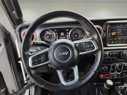 Used 2021 Jeep Gladiator Mojave AWD/4WD image 16