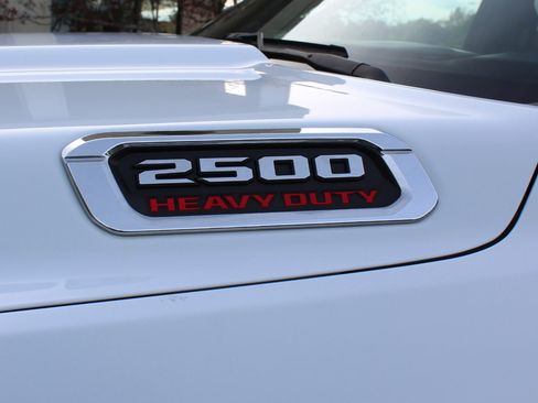 Used 2024 RAM 2500 Tradesman w/ Chrome Appearance Group image 38