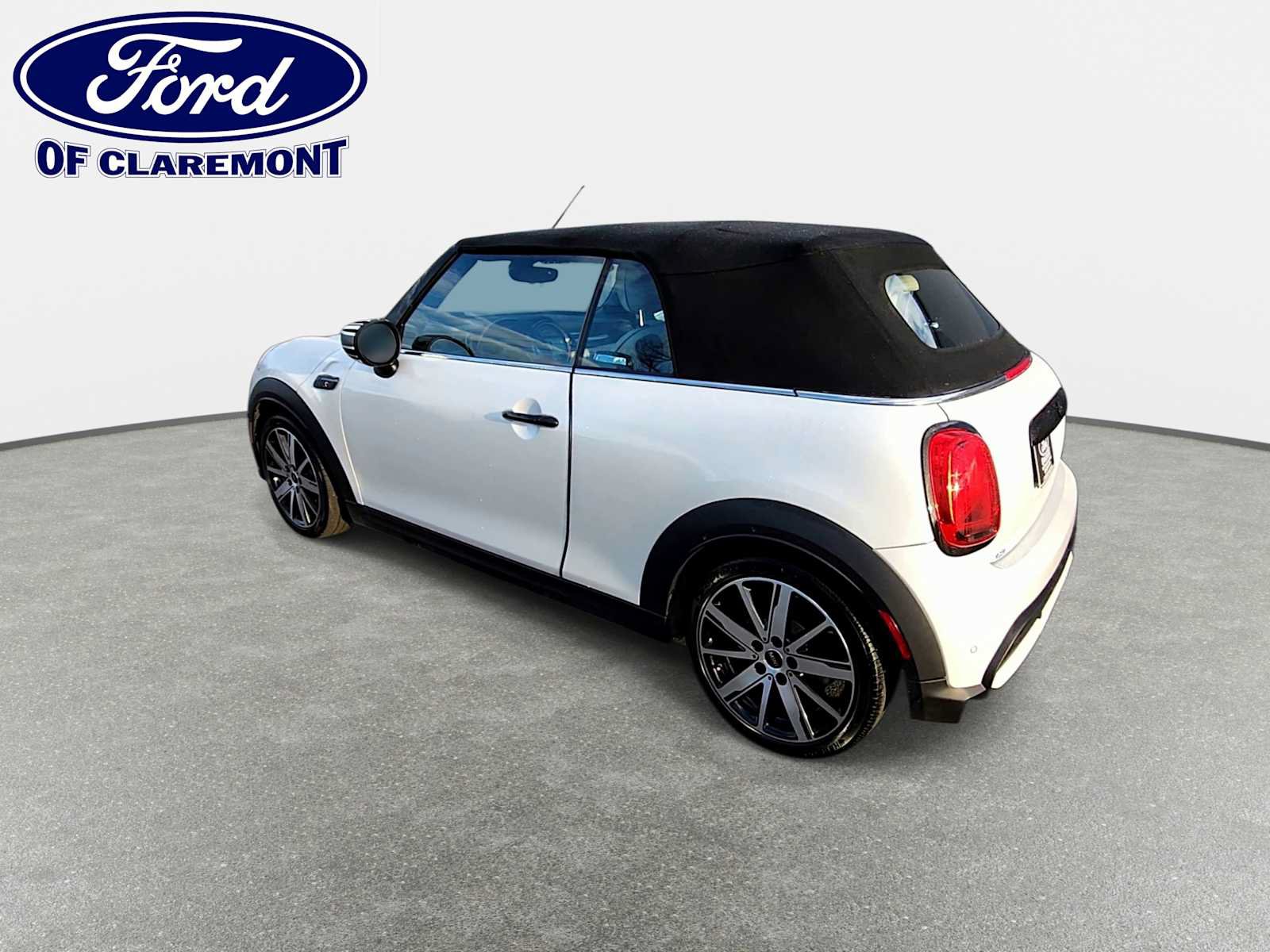 Used 2024 MINI Cooper S FWD image 6