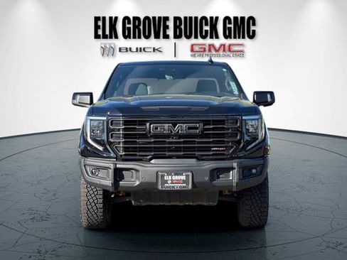 Used 2025 GMC Sierra 1500 AT4X image 9