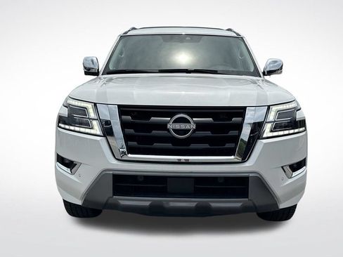 Used 2023 Nissan Armada Platinum w/ Captain's Chairs Package AWD/4WD image 10
