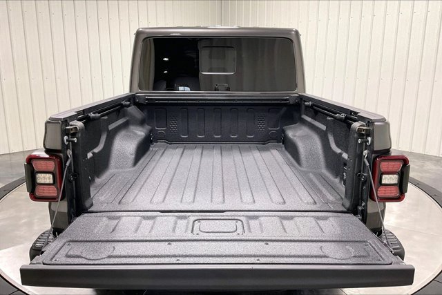 Used 2020 Jeep Gladiator Rubicon AWD/4WD image 39