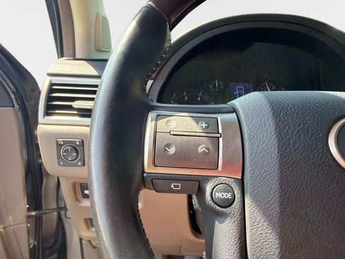 Used 2019 Lexus GX 460 Luxury AWD/4WD image 29
