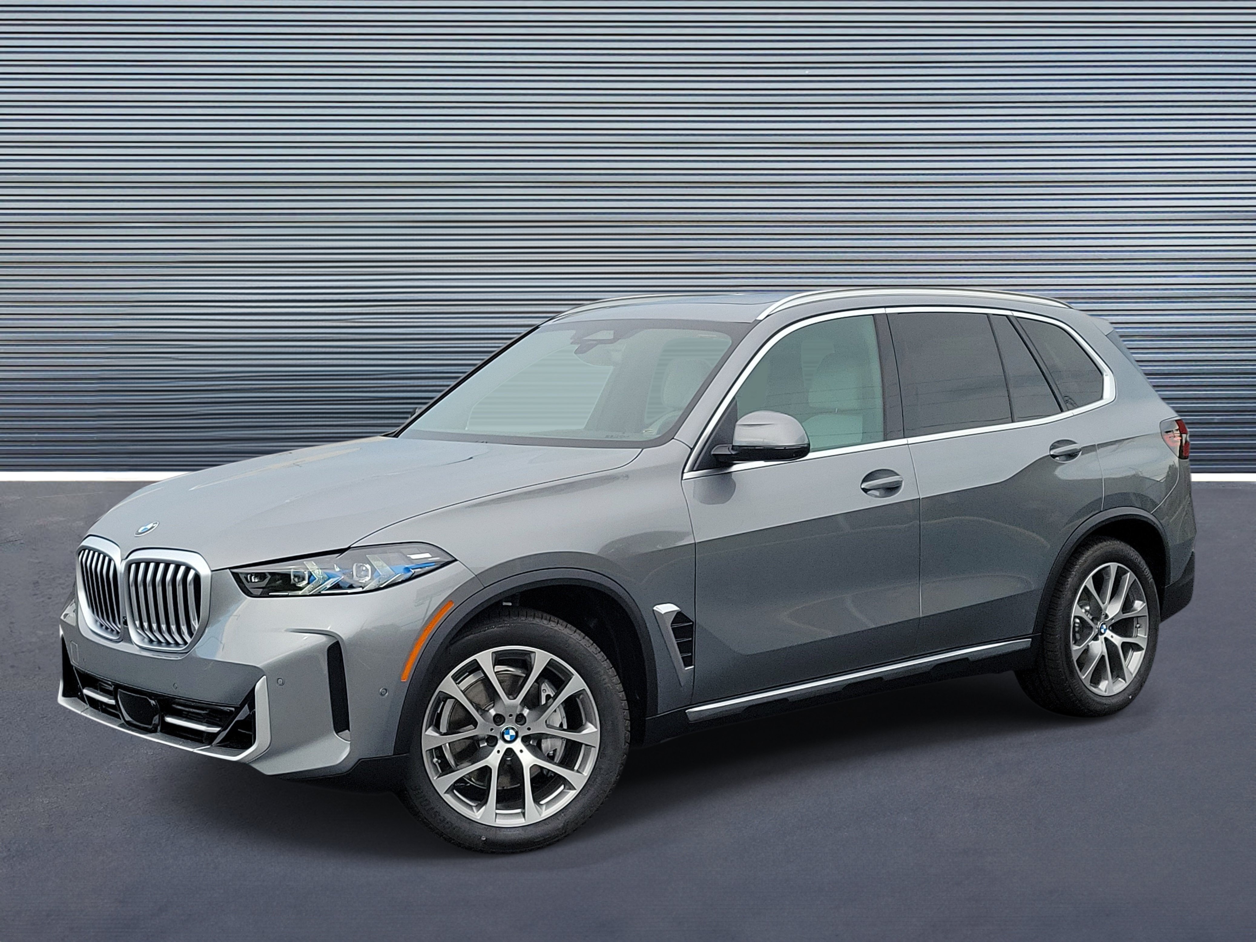 New 2026 BMW X5 sDrive40i w/ Climate Comfort Package RWD 360° Tour