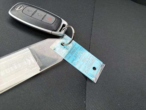 Certified 2023 Nissan Kicks S image 18