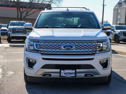 Used 2020 Ford Expedition Platinum image 2