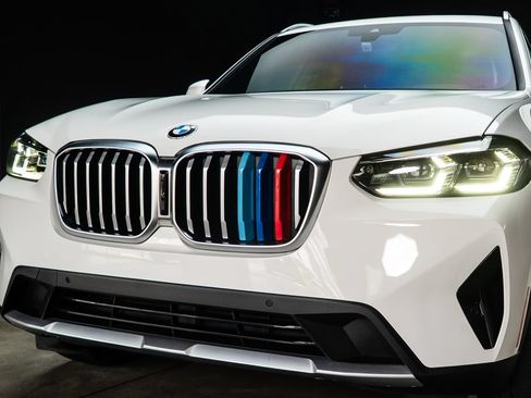 Used 2023 BMW X3 sDrive30i w/ Premium Package RWD image 4