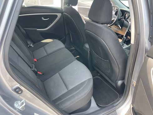 Used 2014 Hyundai Elantra GT FWD image 17