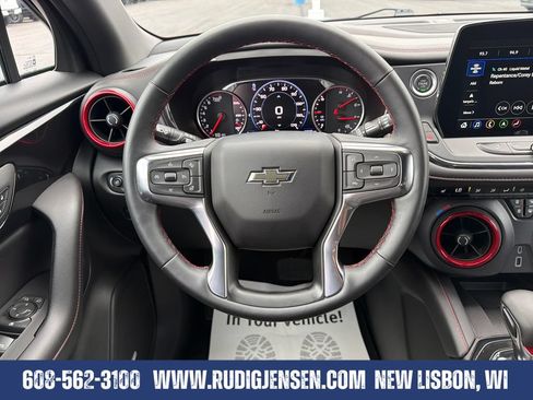 Used 2025 Chevrolet Blazer RS AWD/4WD image 14