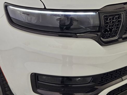 Used 2024 Jeep Grand Wagoneer Series II w/ Quick Order Packagew 28T image 10