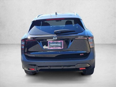New 2026 Nissan Kicks SR image 7