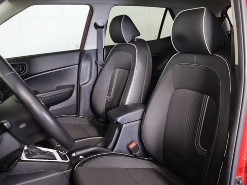 Certified 2023 Hyundai Venue Limited FWD image 25