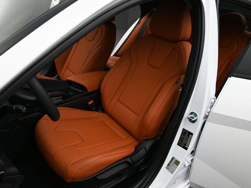 New 2026 Hyundai Elantra Sport FWD image 16