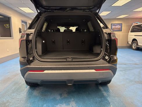 New 2026 Chevrolet Equinox LT w/ Midnight Edition AWD/4WD image 8