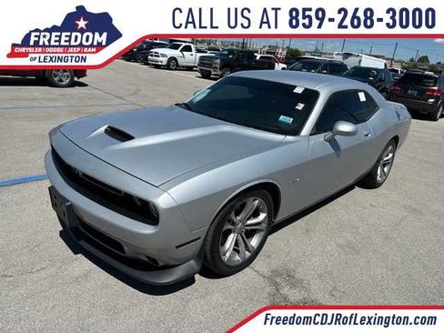 Used 2022 Dodge Challenger R/T RWD image 1