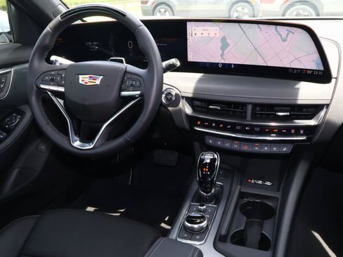 Used 2026 Cadillac CT5 Premium Luxury RWD image 10