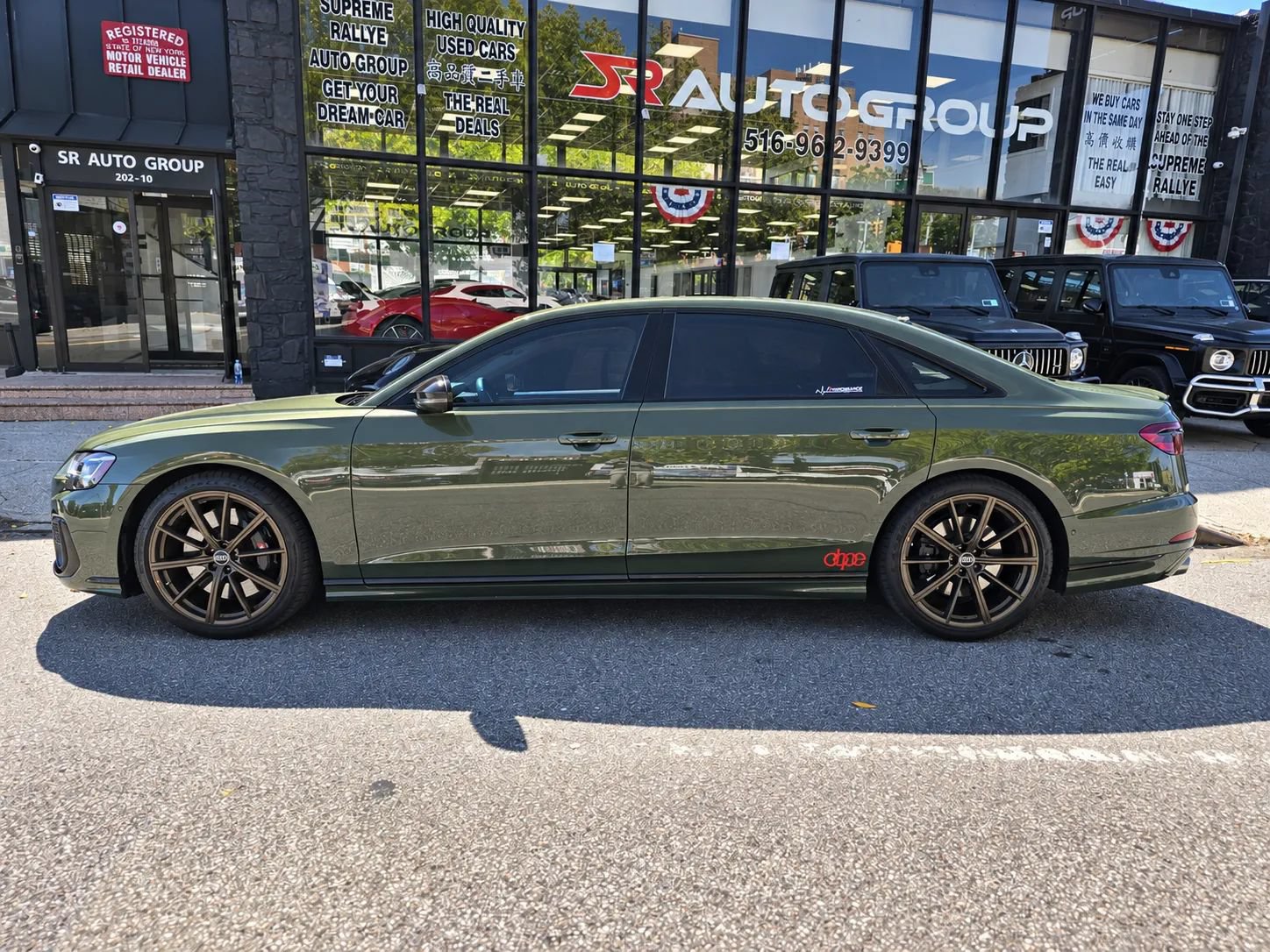 Used 2023 Audi S8 w/ S8 Comfort Plus Package AWD/4WD image 7