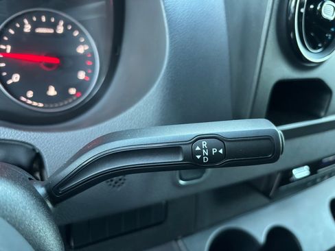 Used 2025 Mercedes-Benz Sprinter 2500 image 20