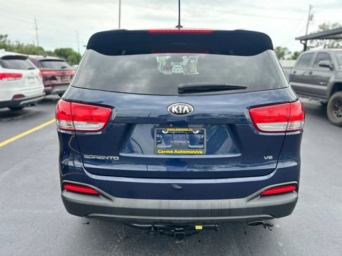 Used 2017 Kia Sorento AWD image 13