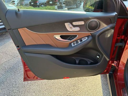 Certified 2022 Mercedes-Benz GLC 300 4MATIC image 18