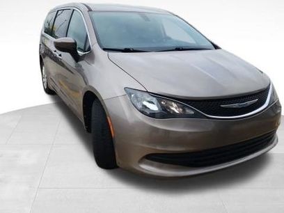 Used 2018 Chrysler Pacifica LX
