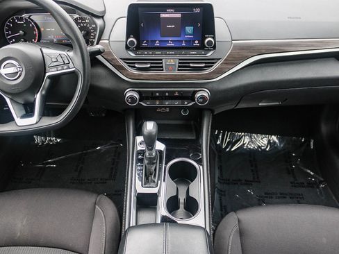 Used 2023 Nissan Altima 2.5 SV image 13