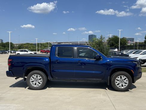 Used 2023 Nissan Frontier SV w/ Technology Package AWD/4WD image 3