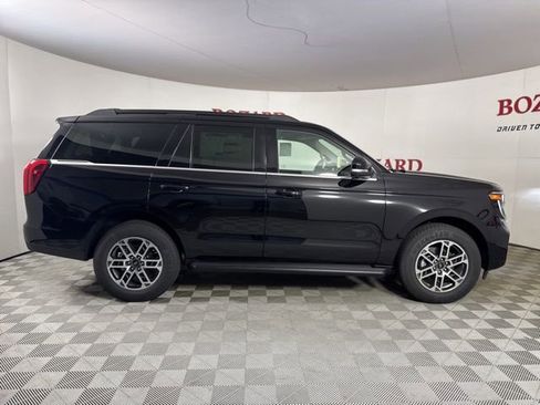 New 2025 Ford Expedition Active image 8