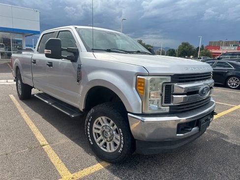 Used 2017 Ford F250 XL w/ STX Appearance Package AWD/4WD image 3