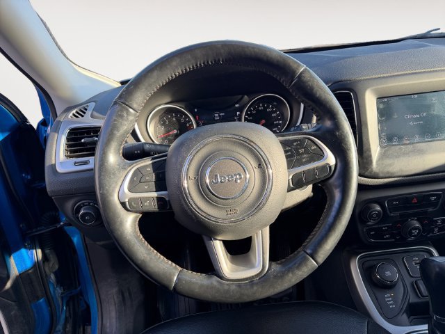 Used 2018 Jeep Compass Latitude w/ Popular Equipment Group AWD/4WD image 13