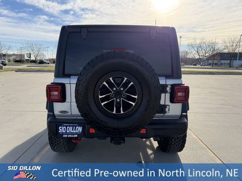 Used 2024 Jeep Wrangler Unlimited Rubicon w/ XTREMEE 35" Tire Package image 5
