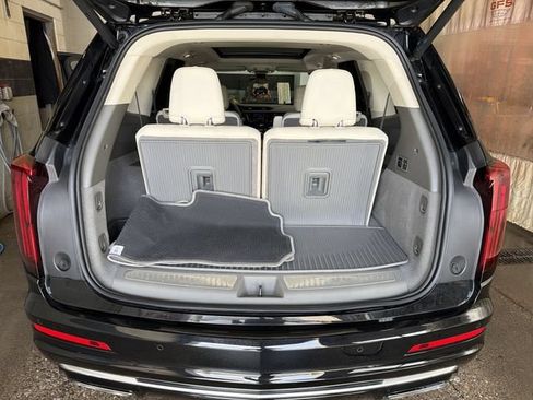 Certified 2024 Cadillac XT6 Premium Luxury w/ LPO, Floor Liner Package AWD/4WD image 26