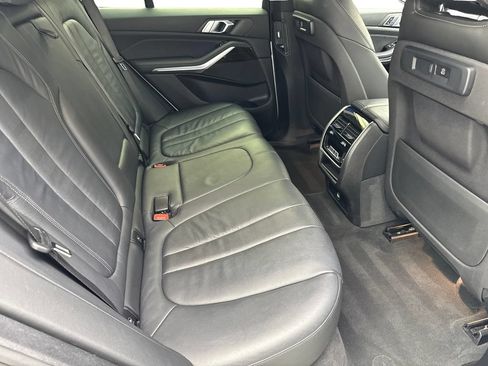 Used 2019 BMW X5 xDrive40i w/ Convenience Package AWD/4WD image 39