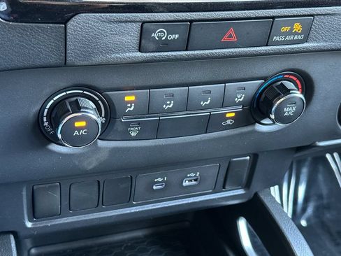 Used 2023 Nissan Frontier SV RWD image 18