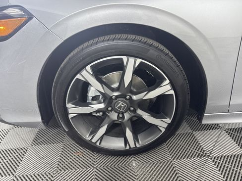 Certified 2025 Honda Civic Sport Touring image 11