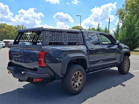 New 2025 Toyota Tacoma Trailhunter image 5