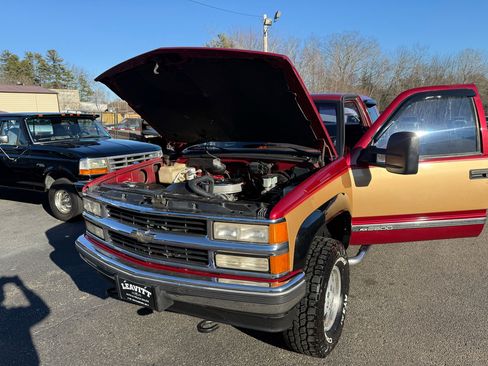 Used 1990 Chevrolet Silverado 2500 4x4 Extended Cab image 20
