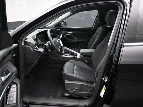 Used 2025 Audi Q5 Premium w/ Convenience Package AWD/4WD image 9