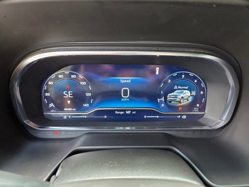 Used 2024 Chevrolet Suburban Z71 AWD/4WD image 31