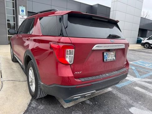 Used 2023 Ford Explorer XLT w/ Equipment Group 202A image 11